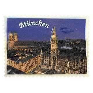 München Marienplatz mit Neues Rathaus Frauenkirche Panorama bei Nacht